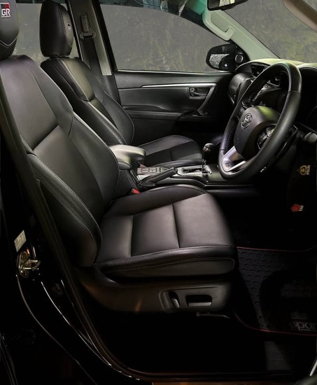 fortuner4-removebg-preview